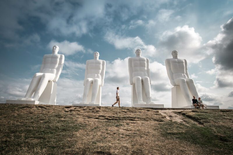 Mennesket ved Havet (Man Meets the Sea)